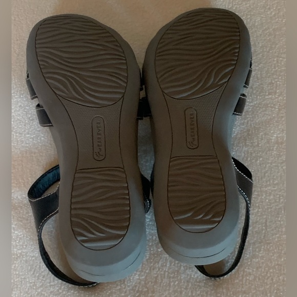 WEAR EVER AMOR BLACK SLIP ON SHOES - SZ 7M - Picture 6 of 6